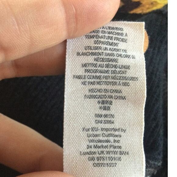 Free People Thermal Shirt Black Waffle Knit Embroidered Y2K Henley Top Size XS - Picture 13 of 13